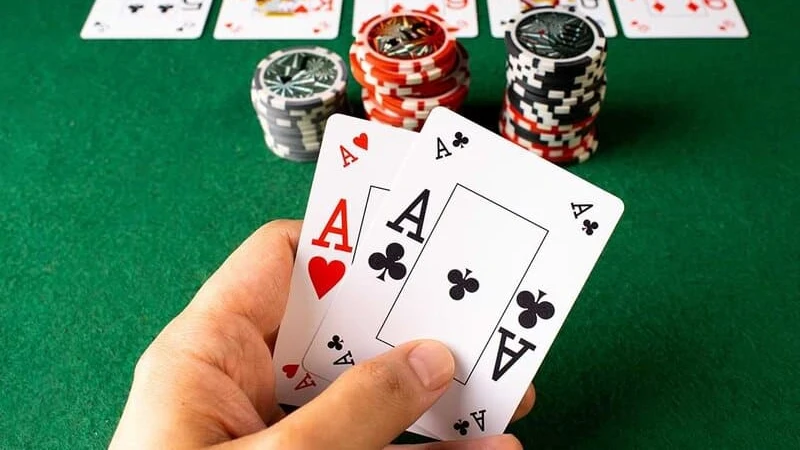 Bet thủ nên học hỏi các bí kíp chơi Poker để tăng tỷ lệ thắng